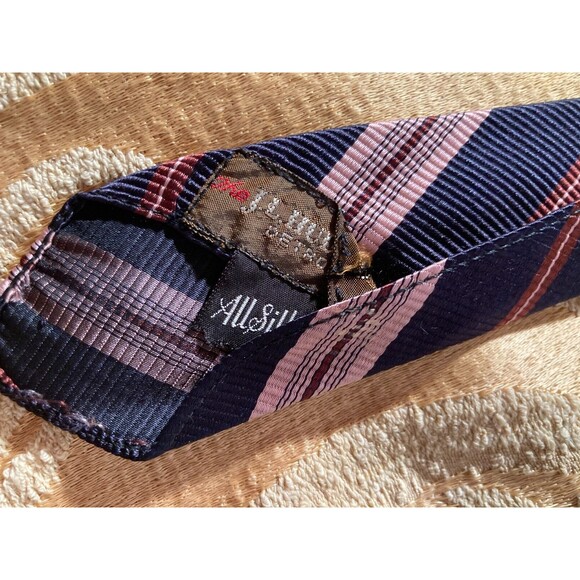 Vintage 60s Necktie 1960s Silk Pink & Brown Striped Mod Preppy Chic Short Tie - Picture 4 of 6